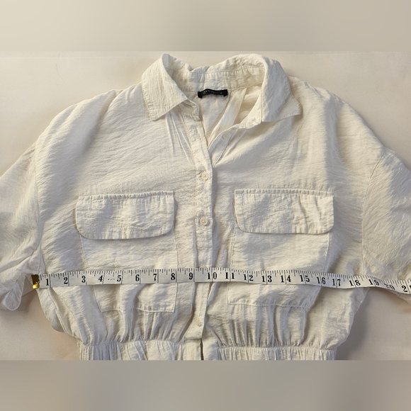 Dynamite S Tie-Back White Button-Up Cropped Blouse - Picture 3 of 5